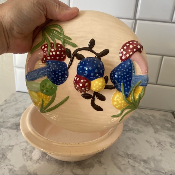 Vintage Handpainted 1970s Mushroom Ceramic Bowl - Picture 9 of 10